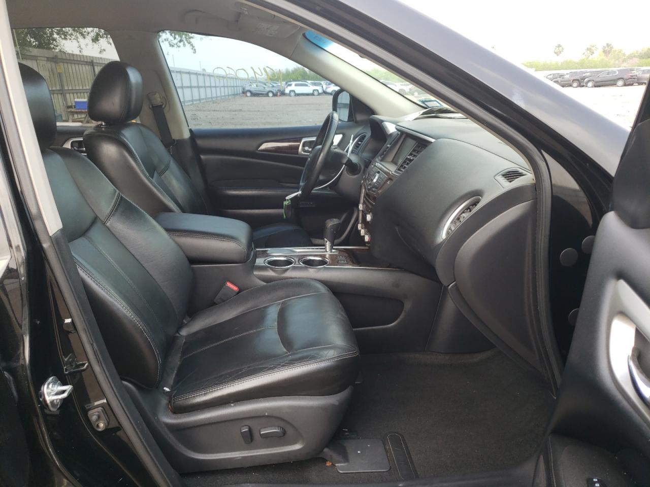Photo 5 from auction – 2013 NISSAN PATHFINDER with VIN 5N1AR2MN8DC656989