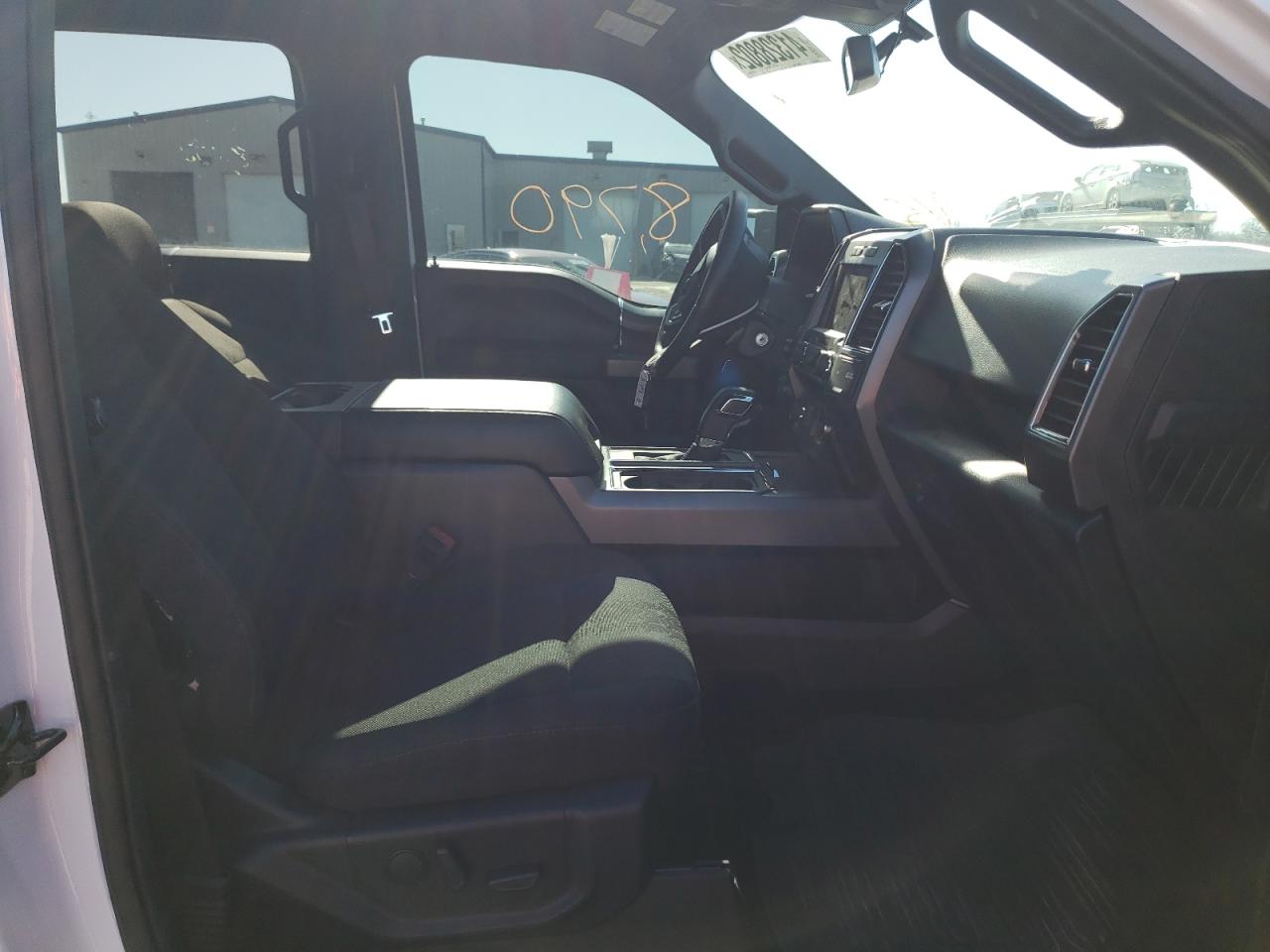 Photo 5 from auction – 2019 FORD F150 SUPER with VIN 1FTEW1E42KKF02456
