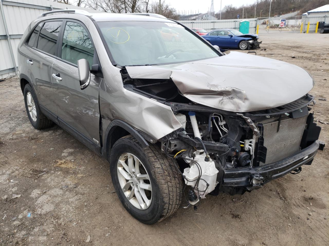 Photo 1 from auction – 2015 KIA SORENTO LX with VIN 5XYKTCA69FG640019