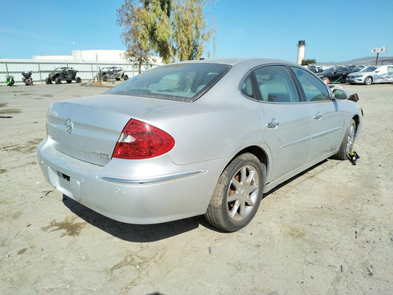 صورة رقم 4 من المزاد - 2005 BUICK LACROSSE C مع VIN 2G4WE567351211472