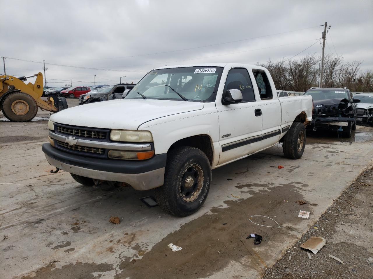 Photo 2 from auction – 2002 CHEVROLET SILVERADO with VIN 1GCEK19T62E181016