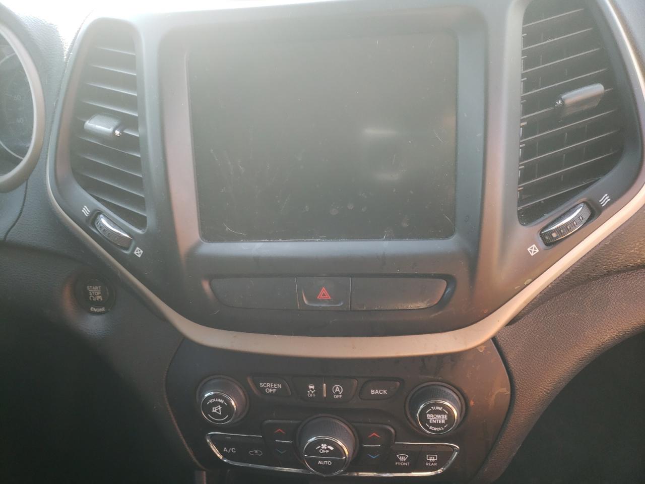 Photo 9 from auction – 2016 JEEP CHEROKEE L with VIN 1C4PJMCS3GW309954