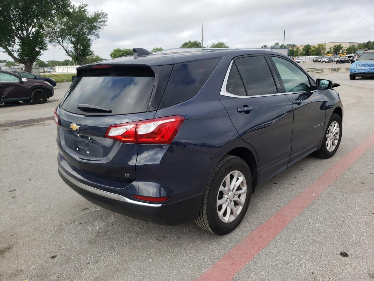 Photo 4 from auction – 2018 CHEVROLET EQUINOX LT with VIN 3GNAXJEV1JL363221