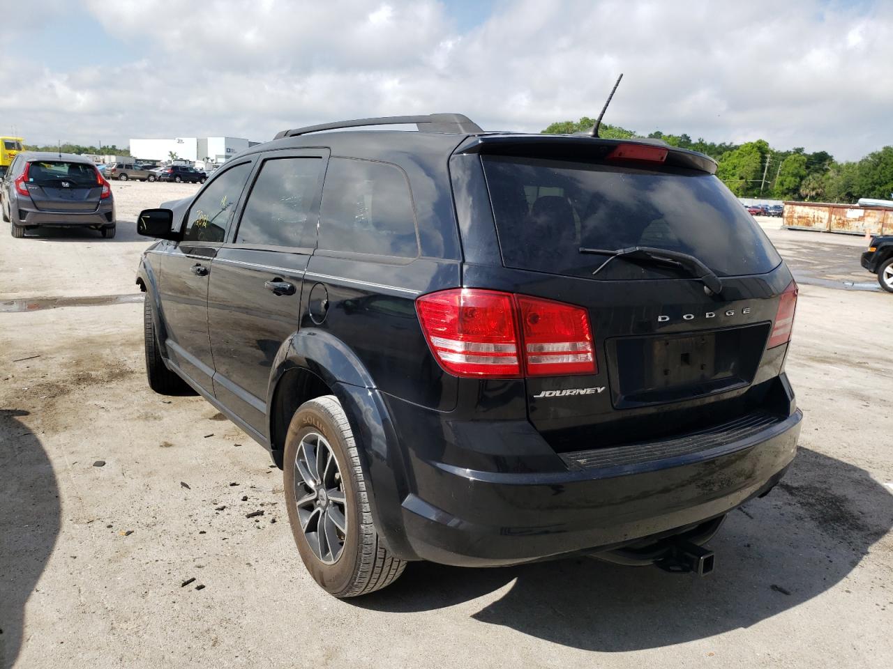 Photo 3 from auction – 2018 DODGE JOURNEY SE with VIN 3C4PDCAB2JT310501