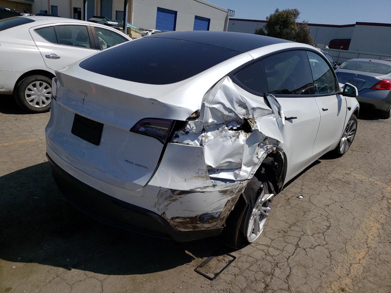 Photo 4 from auction – 2020 TESLA MODEL Y with VIN 5YJYGDEE3LF054361