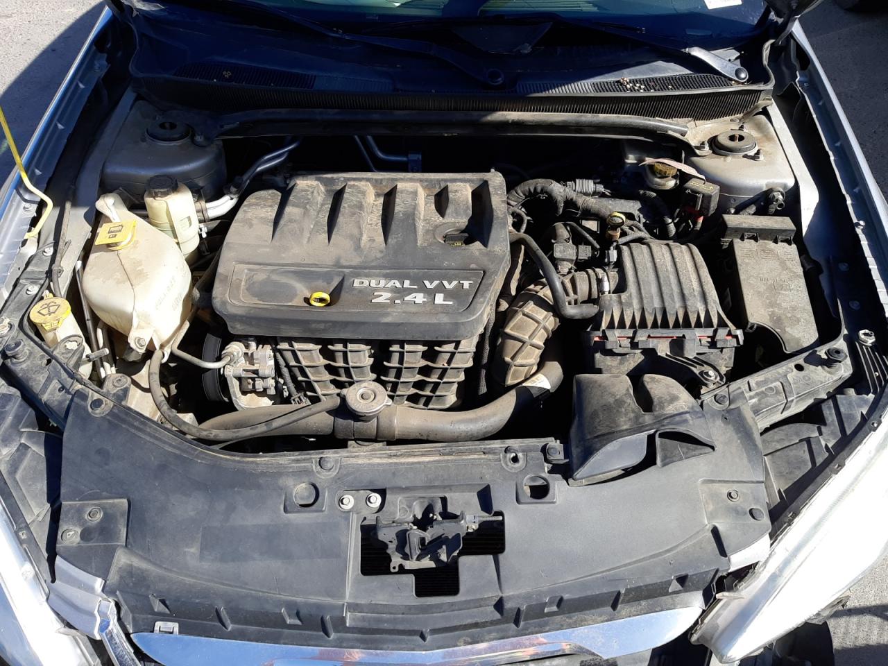 Photo 7 from auction – 2014 CHRYSLER 200 LX with VIN 1C3CCBAB1EN206717