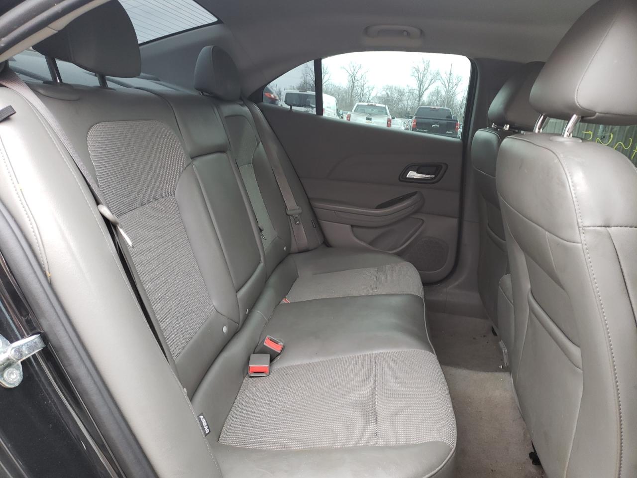 Photo 18 from auction – 2015 CHEVROLET MALIBU 2LT with VIN 1G11D5SL3FF266446