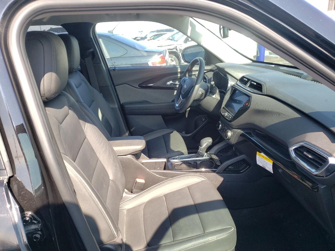 Photo 5 from auction – 2021 CHEVROLET TRAILBLAZE with VIN KL79MPSL8MB043343