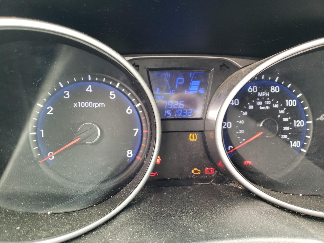 Photo 8 from auction – 2012 HYUNDAI TUCSON GLS with VIN KM8JUCAC6CU372793