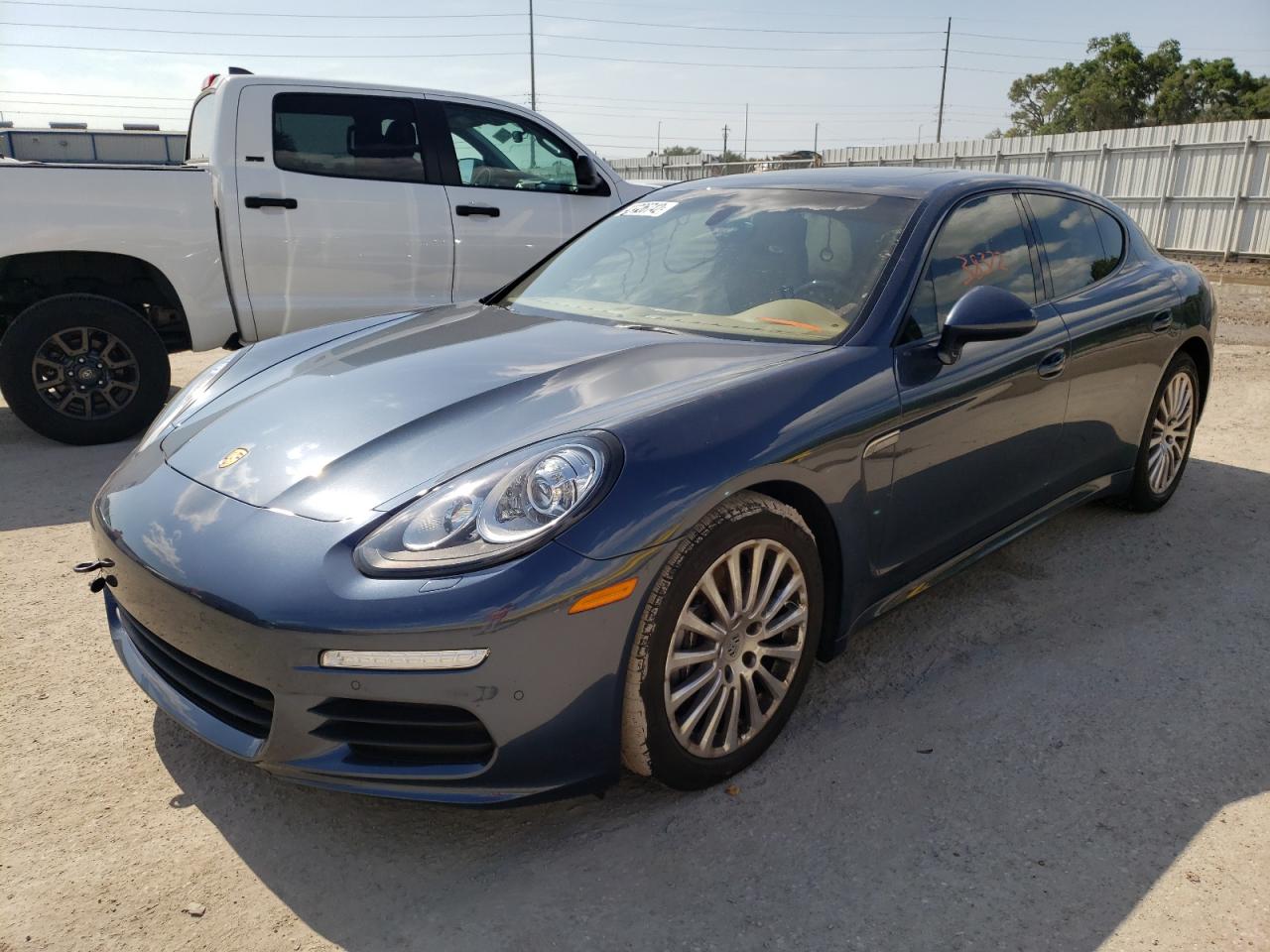 Photo 2 from auction – 2014 PORSCHE PANAMERA 2 with VIN WP0AA2A79EL008659
