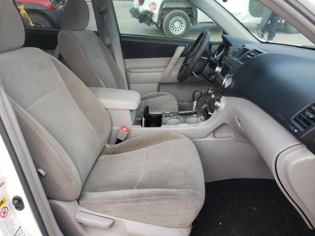 Photo 5 from auction – 2012 TOYOTA HIGHLANDER with VIN 5TDBK3EH8CS174774