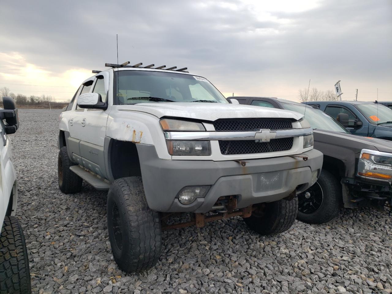 Photo 1 from auction – 2002 CHEVROLET AVALANCHE with VIN 3GNEK13T42G111653