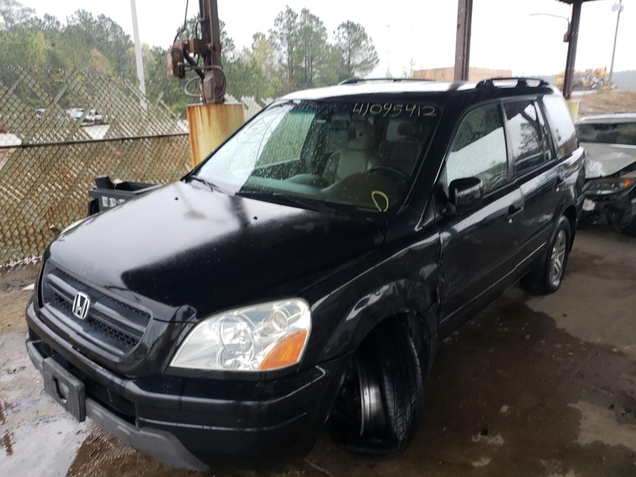 Photo 2 from auction – 2004 HONDA PILOT EXL with VIN 2HKYF18794H550461