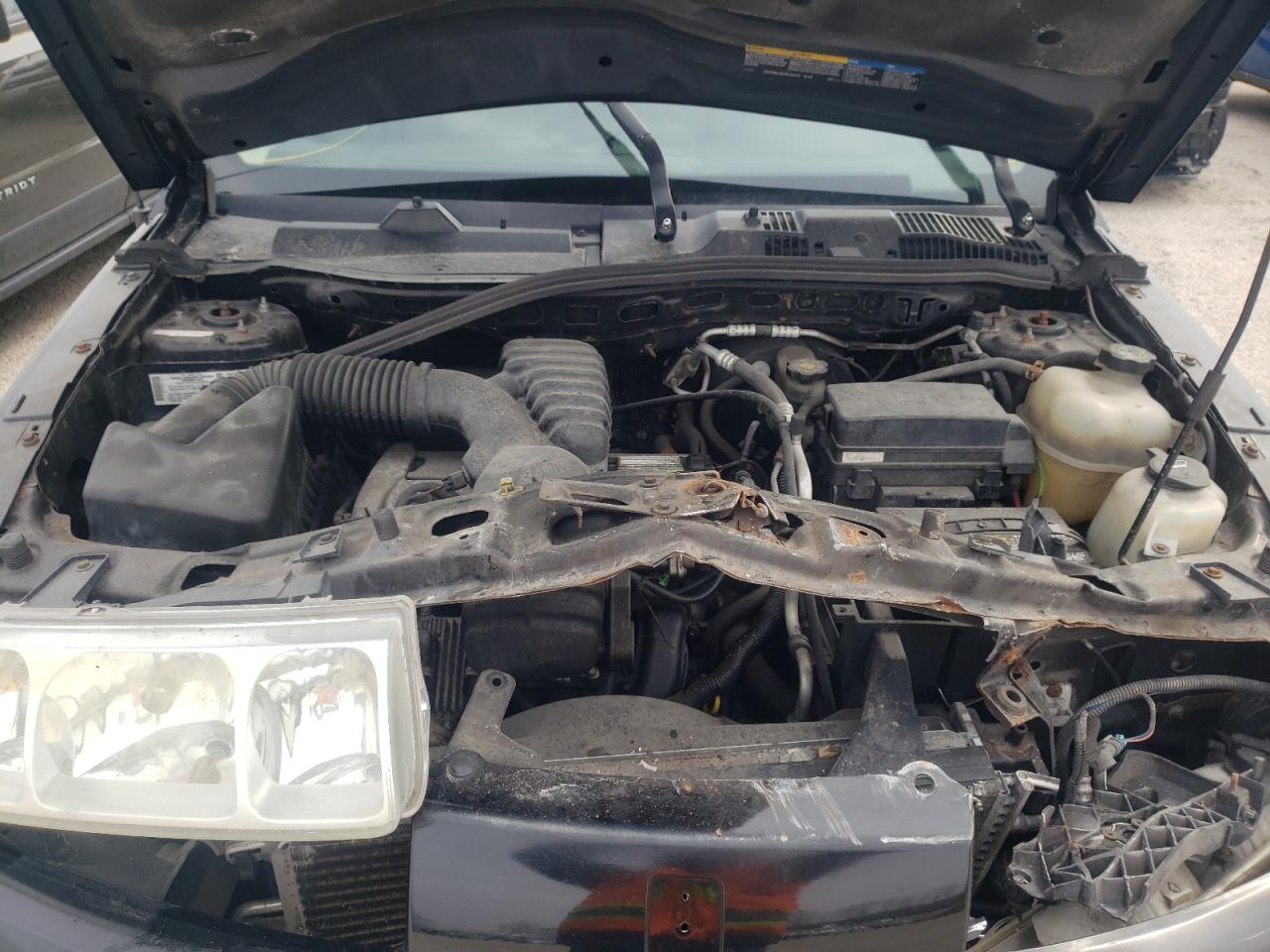 Photo 7 from auction – 2005 SATURN VUE with VIN 5GZCZ33D15S824814