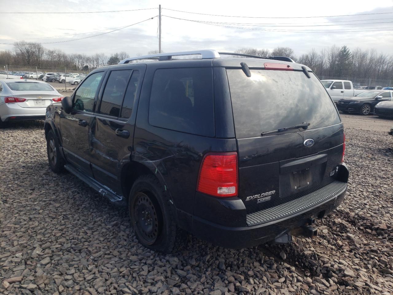 Photo 3 from auction – 2004 FORD EXPLORER L with VIN 1FMZU75W94UA50388