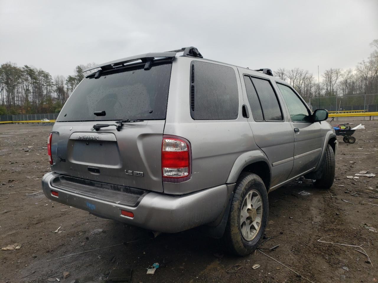 Photo 4 from auction – 2001 NISSAN PATHFINDER with VIN JN8DR09Y11W610928