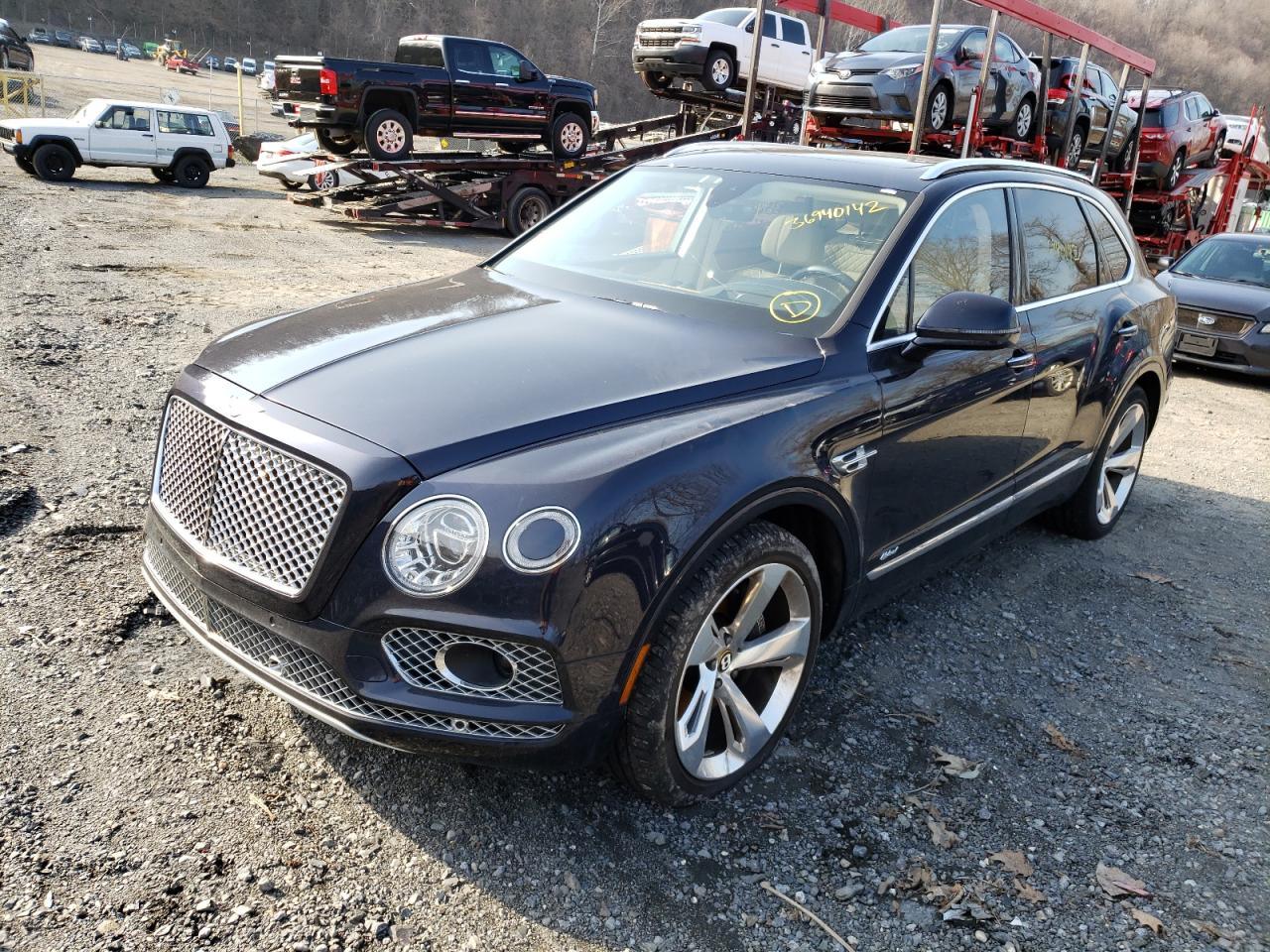 Photo 2 from auction – 2020 BENTLEY BENTAYGA with VIN SJAAJ2ZV2LC027930