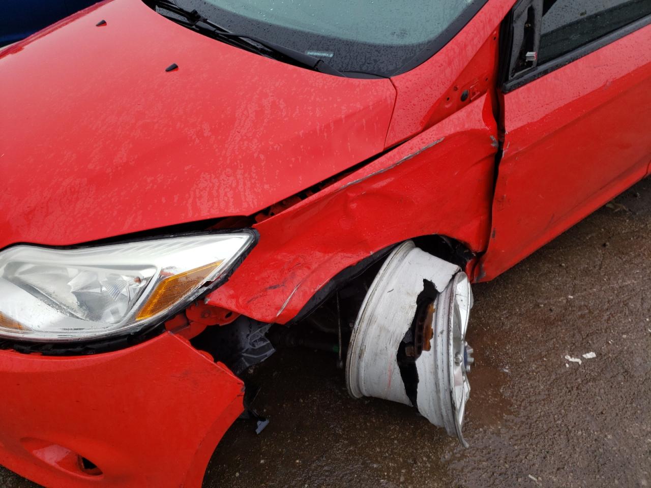Photo 9 from auction – 2014 FORD FOCUS SE with VIN 1FADP3K26EL143074
