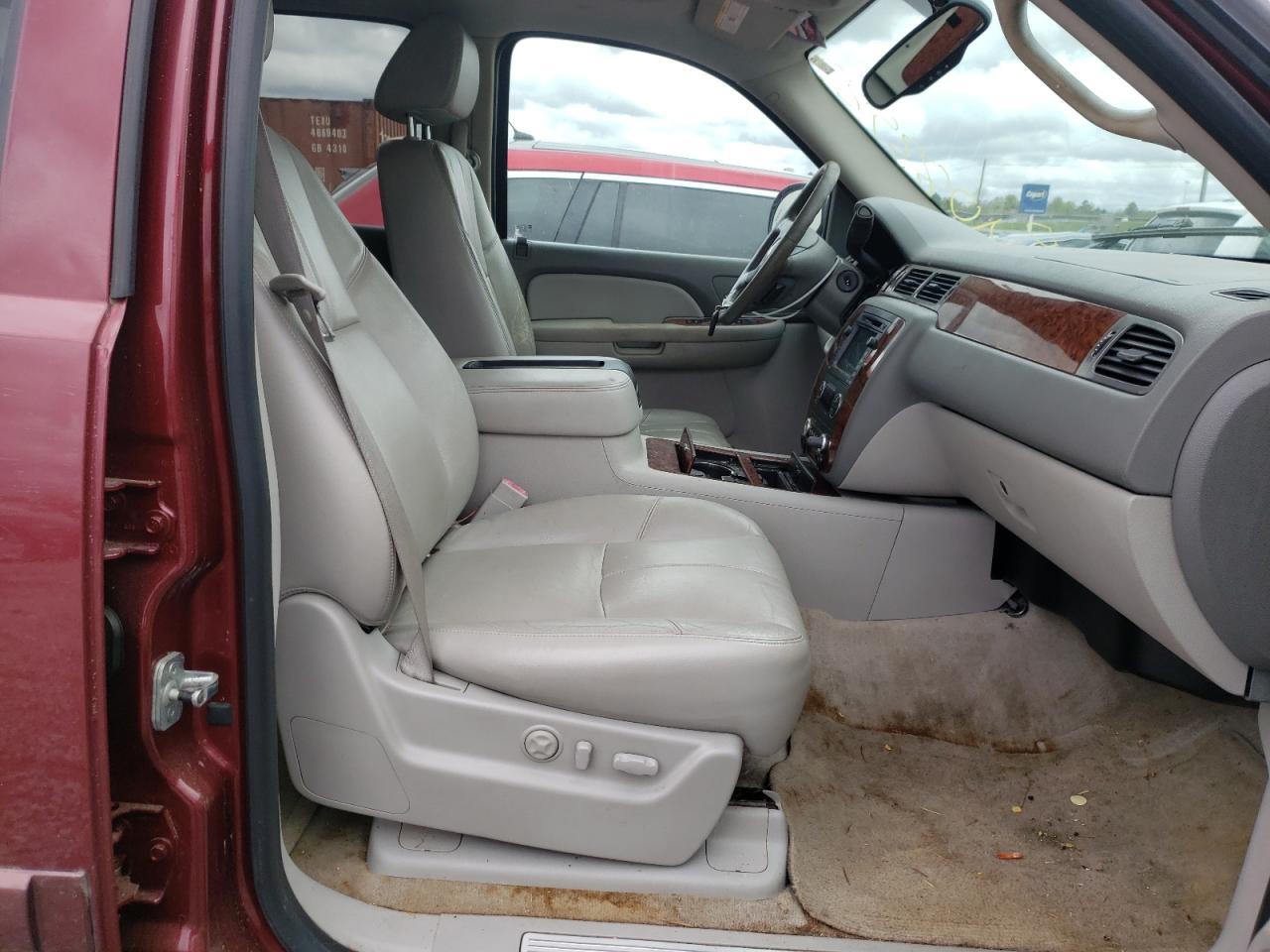 Photo 5 from auction – 2008 CHEVROLET TAHOE C150 with VIN 1GNFC13098J112974