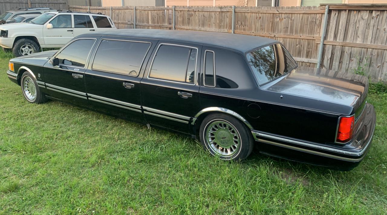Photo 3 from auction – 1993 LINCOLN TOWN CAR E with VIN 1LNLM81W4PY621963