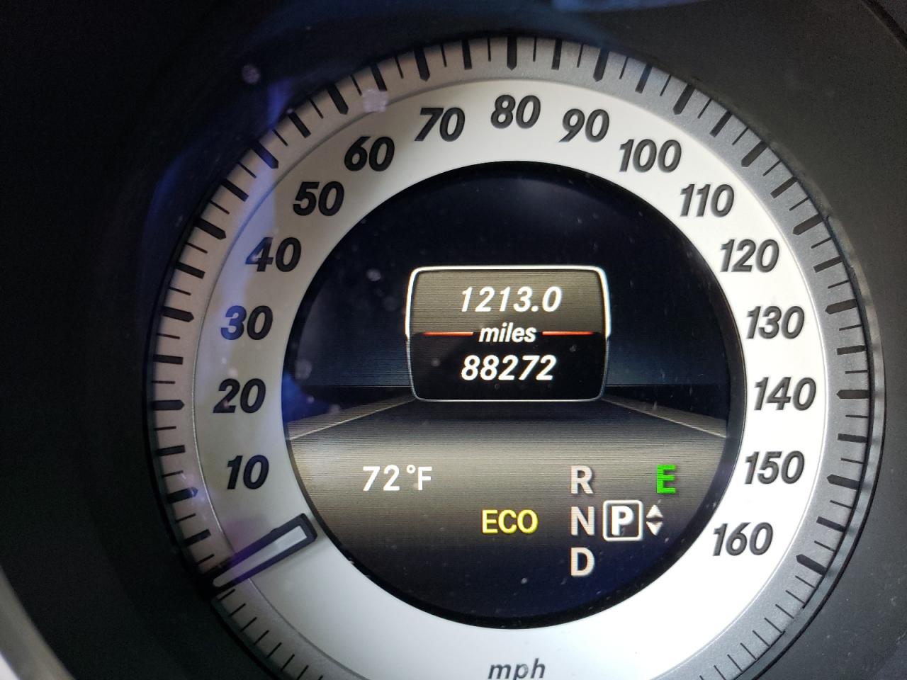 Photo 8 from auction – 2014 MERCEDES-BENZ E 350 with VIN WDDHF5KB2EA892370
