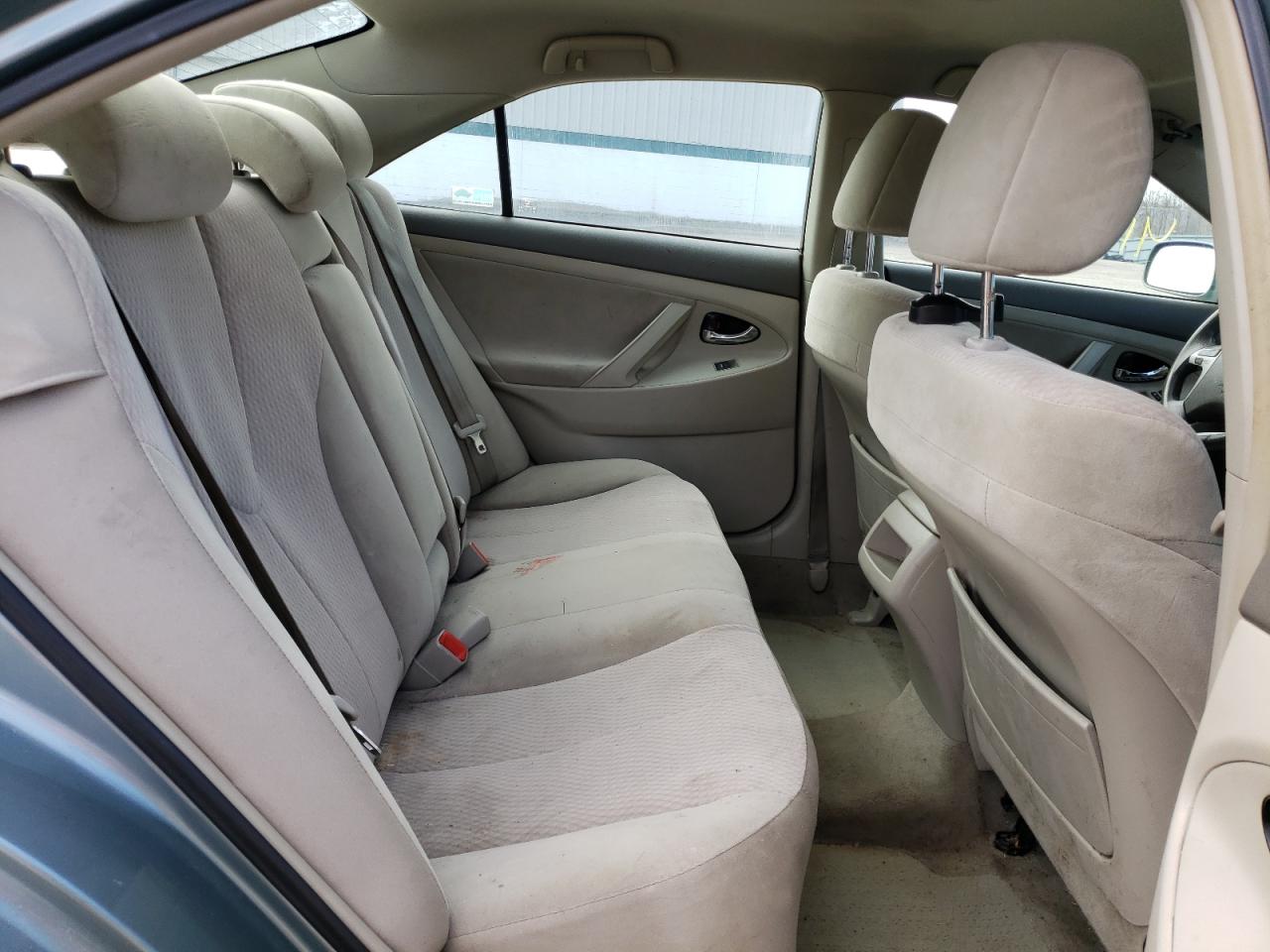 Photo 6 from auction – 2010 TOYOTA CAMRY BASE with VIN 4T1BF3EK2AU545710