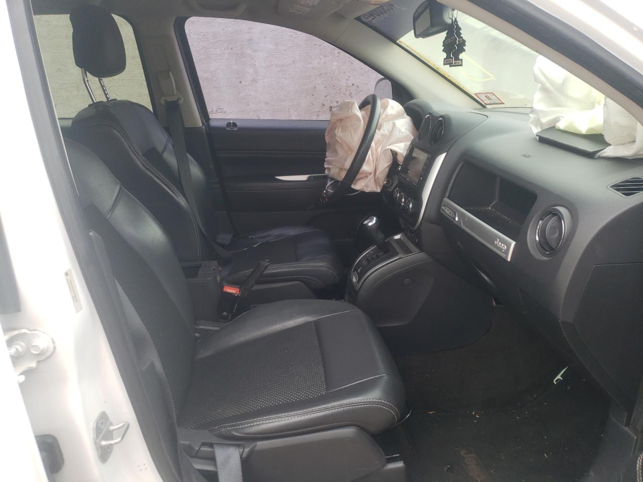 Photo 5 from auction – 2014 JEEP COMPASS LA with VIN 1C4NJDEB0ED665260