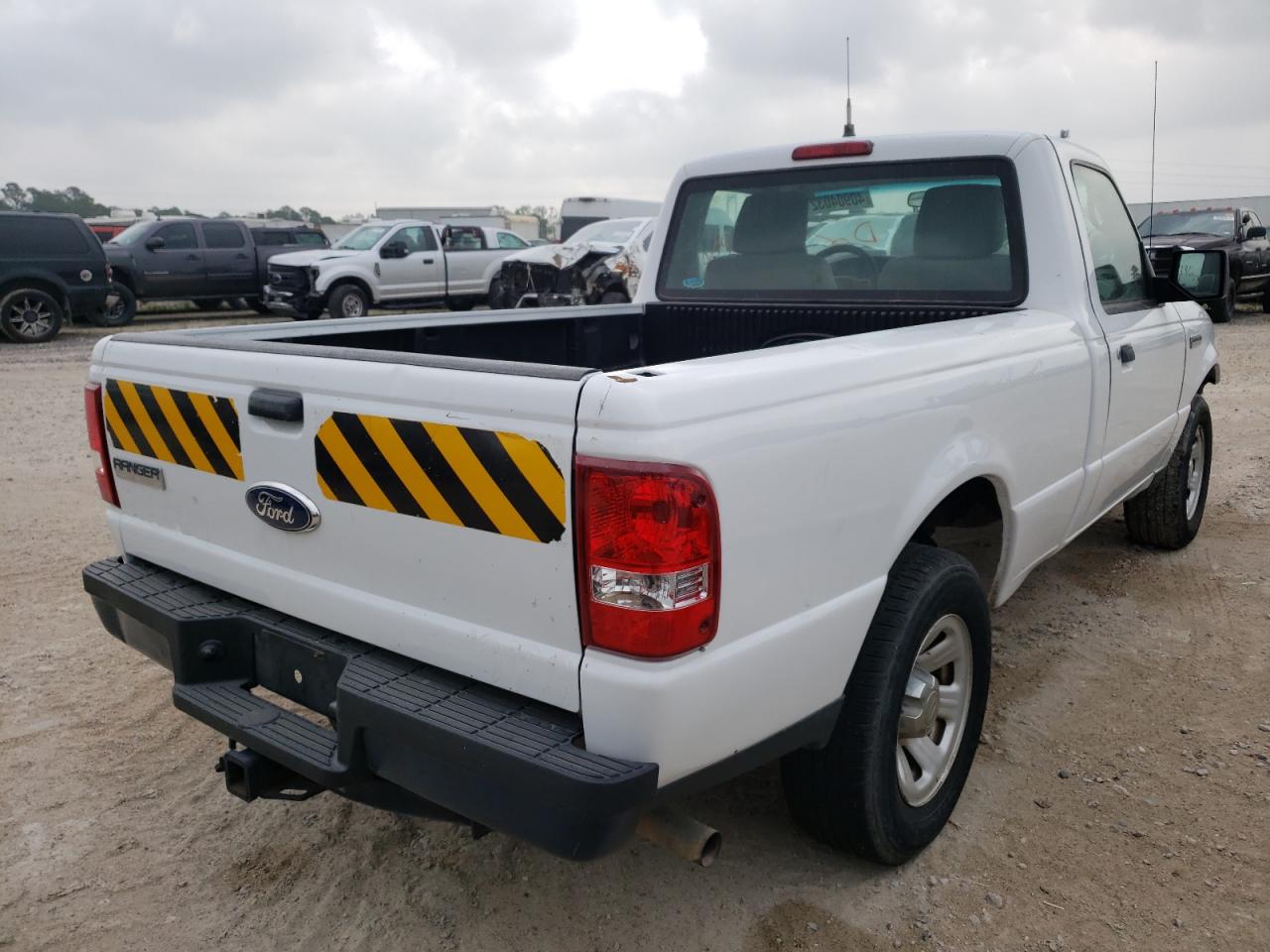 Photo 4 from auction – 2011 FORD RANGER with VIN 1FTKR1ADXBPA86613