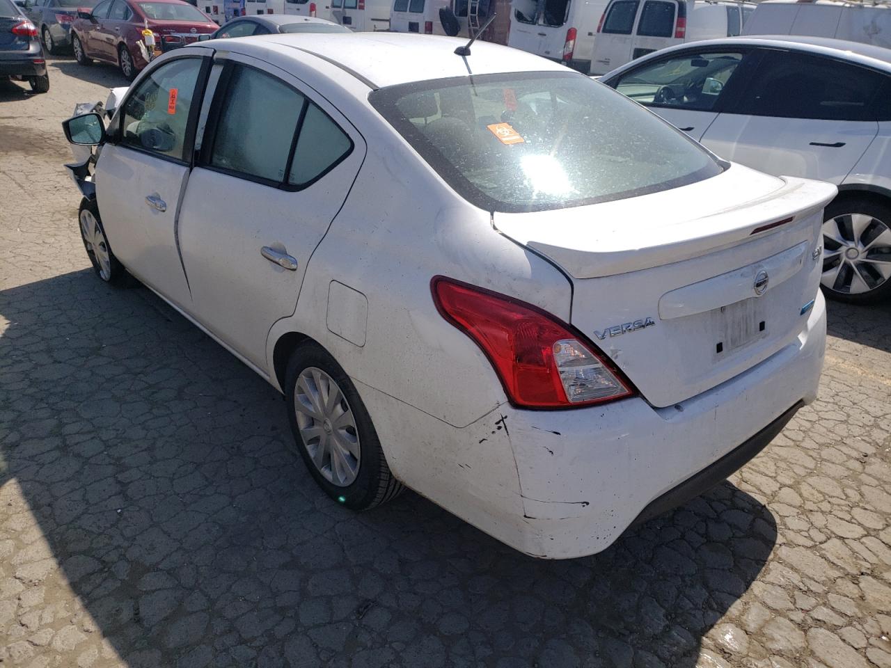 Photo 3 from auction – 2016 NISSAN VERSA S with VIN 3N1CN7AP0GL898621