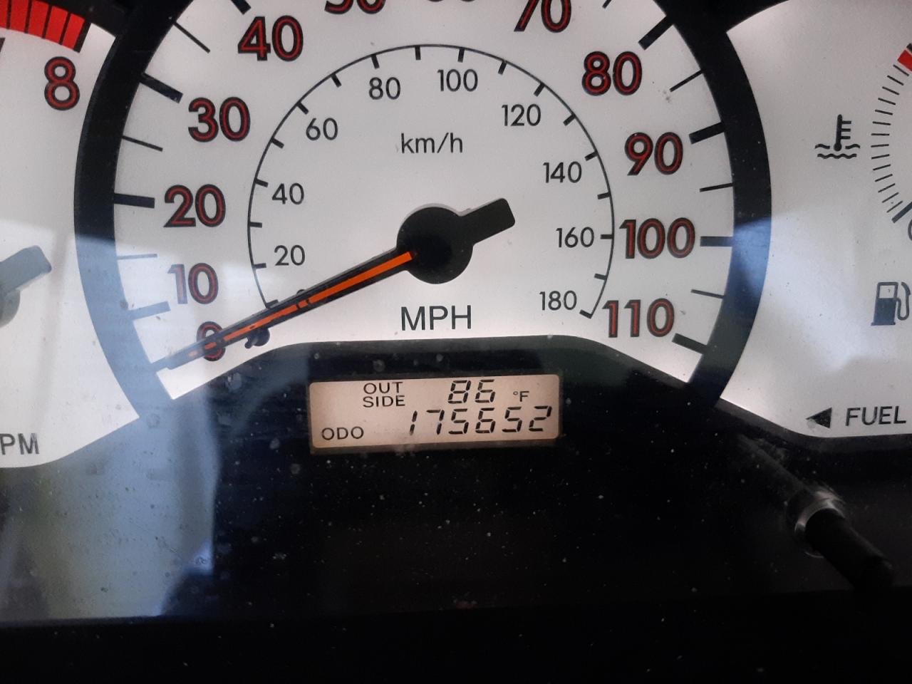 Photo 8 from auction – 2004 TOYOTA COROLLA CE with VIN 1NXBR32E04Z203098