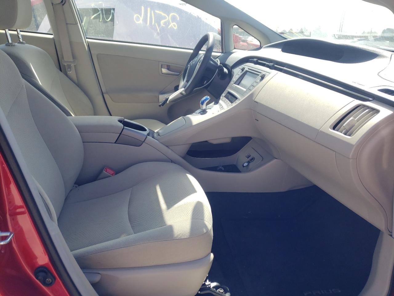 Photo 5 from auction – 2013 TOYOTA PRIUS with VIN JTDKN3DU2D1638629