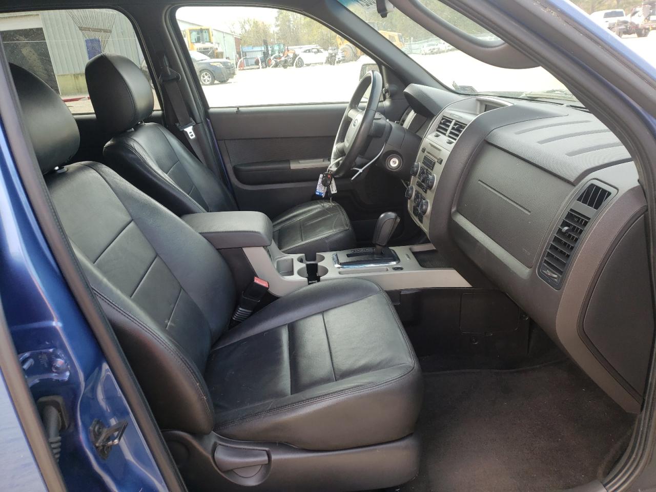 Photo 5 from auction – 2010 FORD ESCAPE XLT with VIN 1FMCU0D78AKB42722