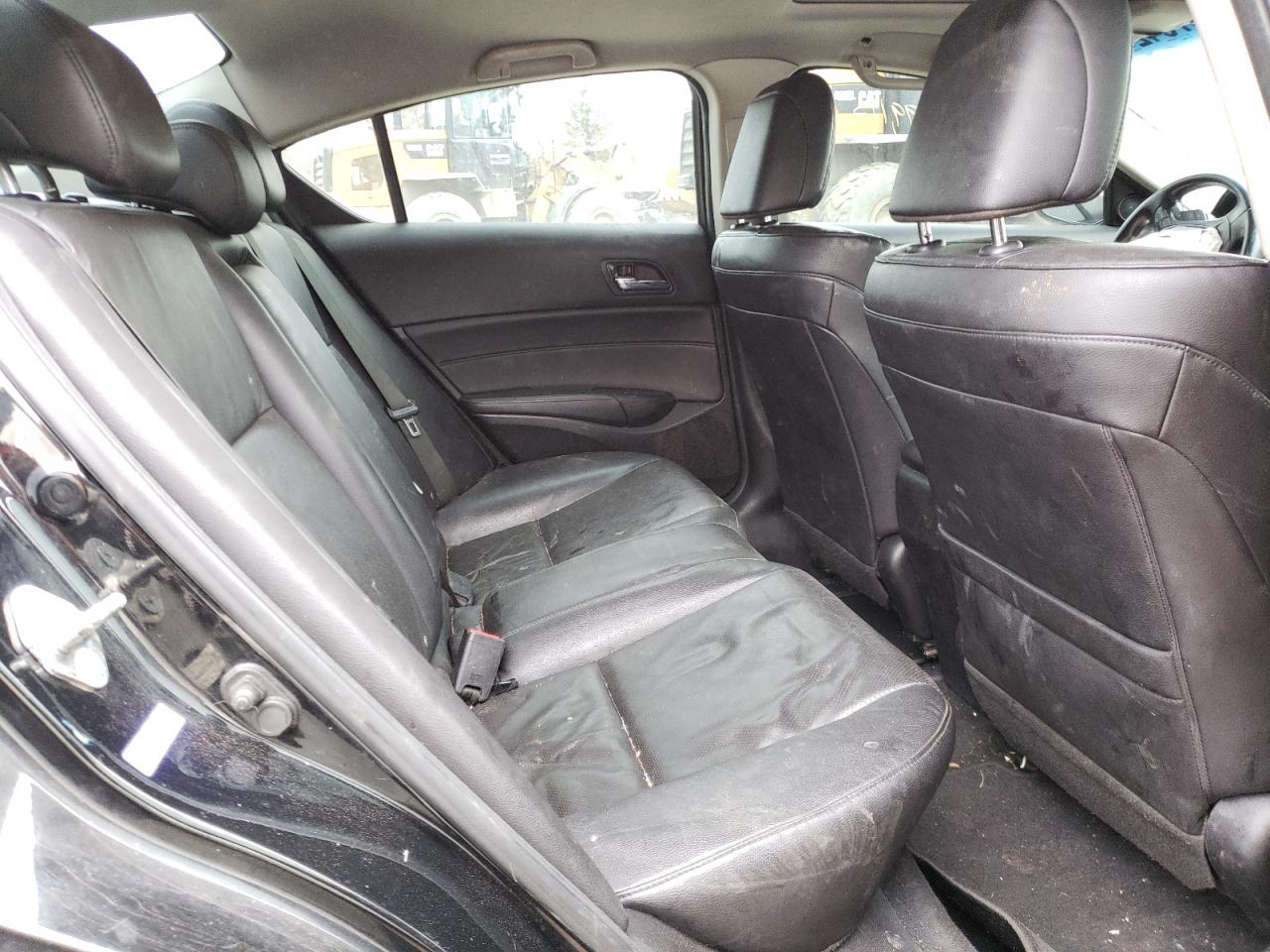 Photo 6 from auction – 2013 ACURA ILX 20 PRE with VIN 19VDE1F57DE004645