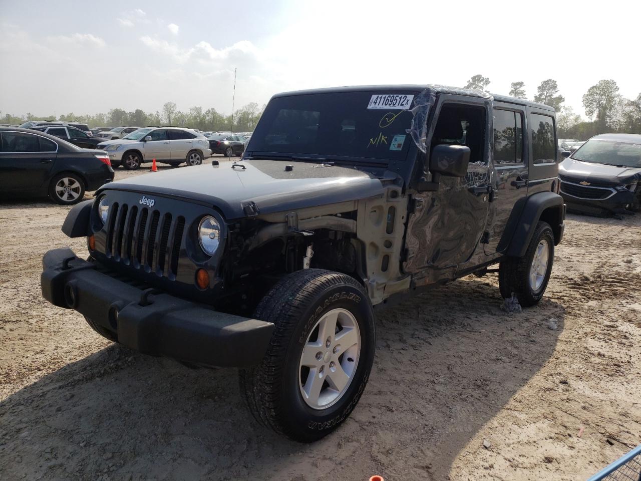 Photo 2 from auction – 2017 JEEP WRANGLER U with VIN 1C4BJWDG8HL616670
