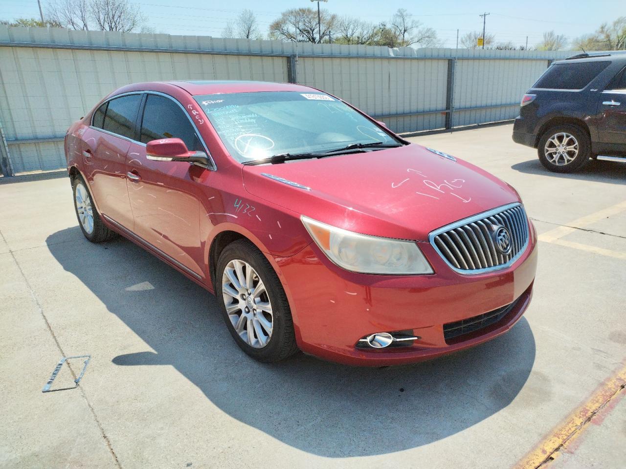 BUICK LACROSSE 2013 with VIN 1G4GC5E35DF294161 - Photo from auction