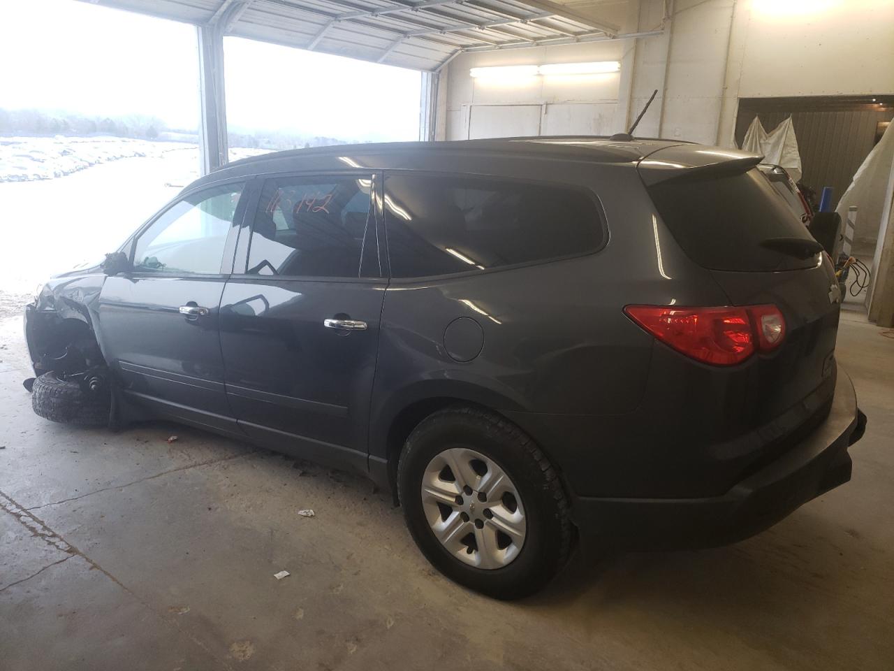 Photo 3 from auction – 2011 CHEVROLET TRAVERSE L with VIN 1GNKREED0BJ279428