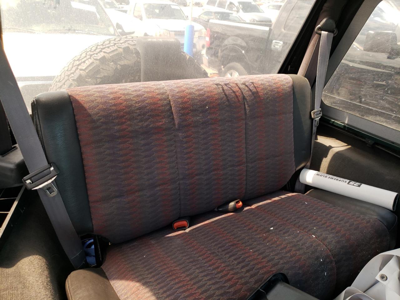 Photo 6 from auction – 1999 JEEP WRANGLER / with VIN 1J4FY19S8XP460466