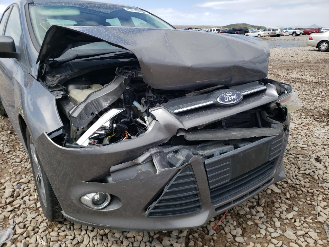 Photo 9 from auction – 2014 FORD FOCUS SE with VIN 1FADP3K29EL162265