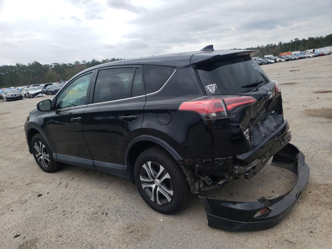 Photo 3 from auction – 2018 TOYOTA RAV4 LE with VIN 2T3ZFREV1JW443107