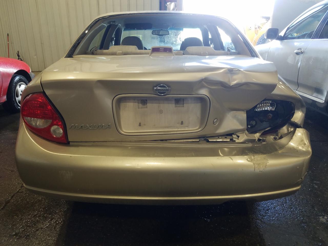 Photo 9 from auction – 2001 NISSAN MAXIMA GXE with VIN JN1CA31D61T607195