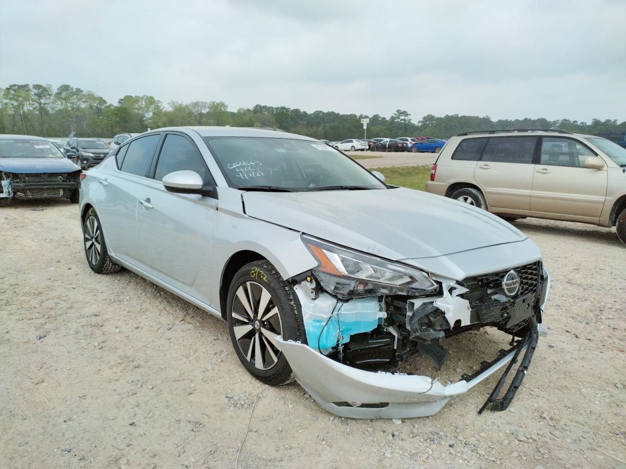 NISSAN ALTIMA SV 2022 with VIN 1N4BL4DV3NN335699 - Photo from auction