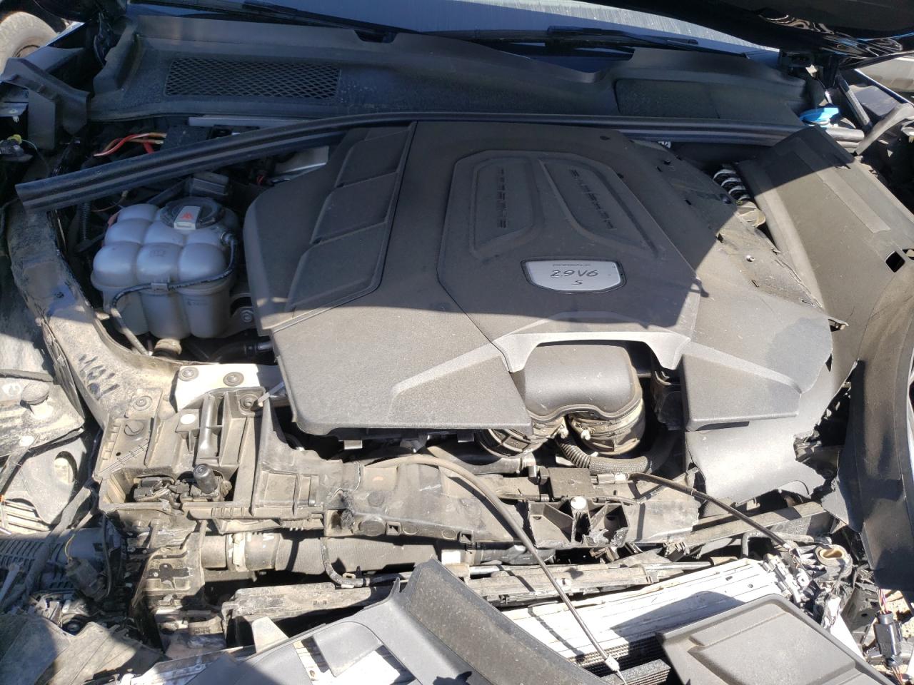 Photo 7 from auction – 2019 PORSCHE CAYENNE S with VIN WP1AB2AY8KDA63789