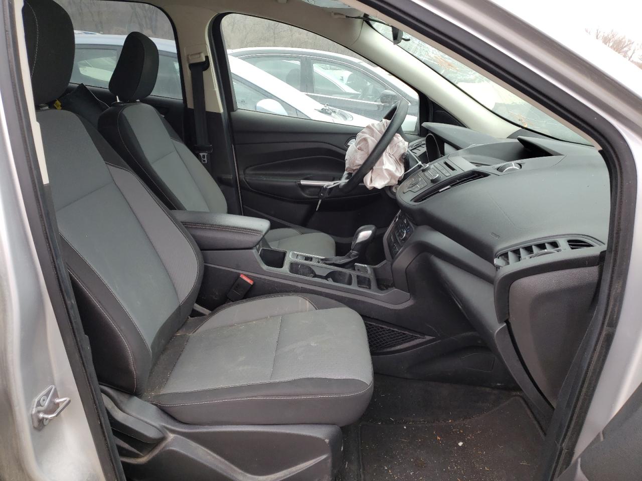 Photo 5 from auction – 2018 FORD ESCAPE SE with VIN 1FMCU0G97JUB48836