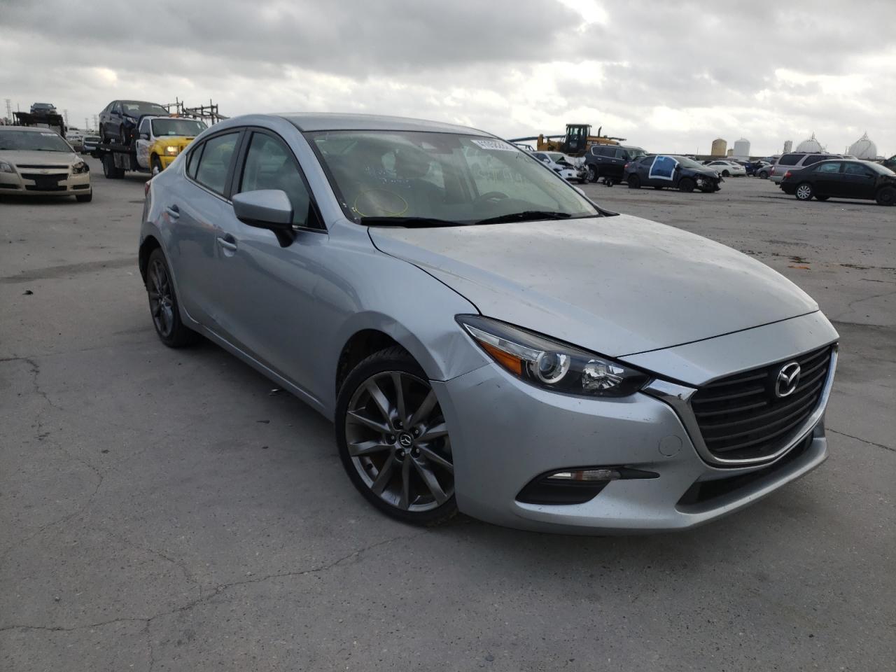 Photo 1 from auction – 2018 MAZDA 3 TOURING with VIN 3MZBN1V3XJM179100