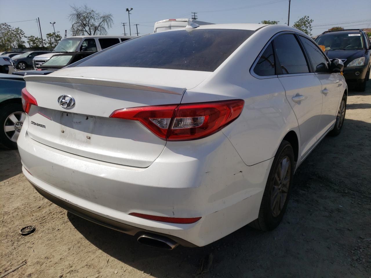 Photo 4 from auction – 2015 HYUNDAI SONATA SE with VIN 5NPE24AF3FH229035