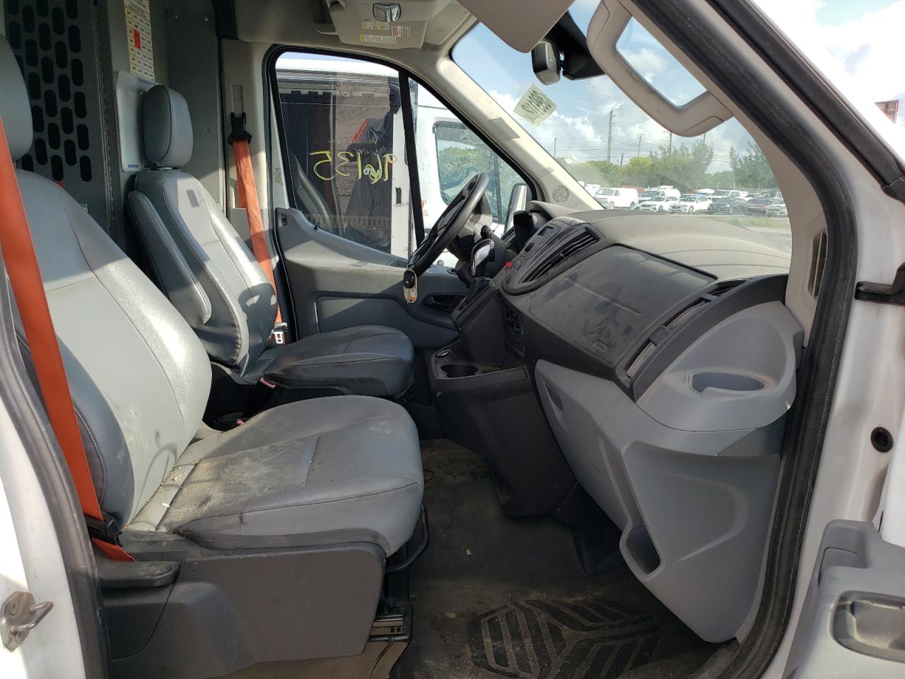 Photo 5 from auction – 2017 FORD TRANSIT T- with VIN 1FTYE2CM5HKA12157