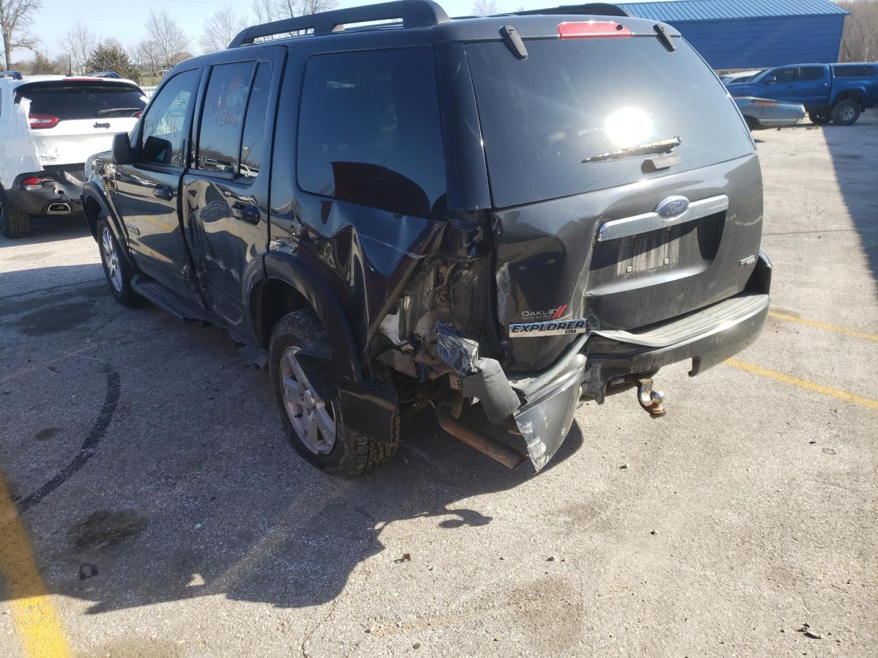 Photo 9 from auction – 2007 FORD EXPLORER X with VIN 1FMEU73E37UA93203