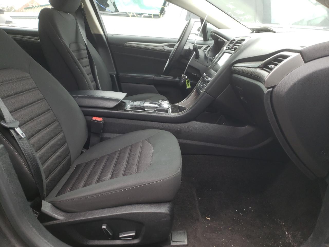 Photo 5 from auction – 2018 FORD FUSION SE with VIN 3FA6P0HD2JR176231