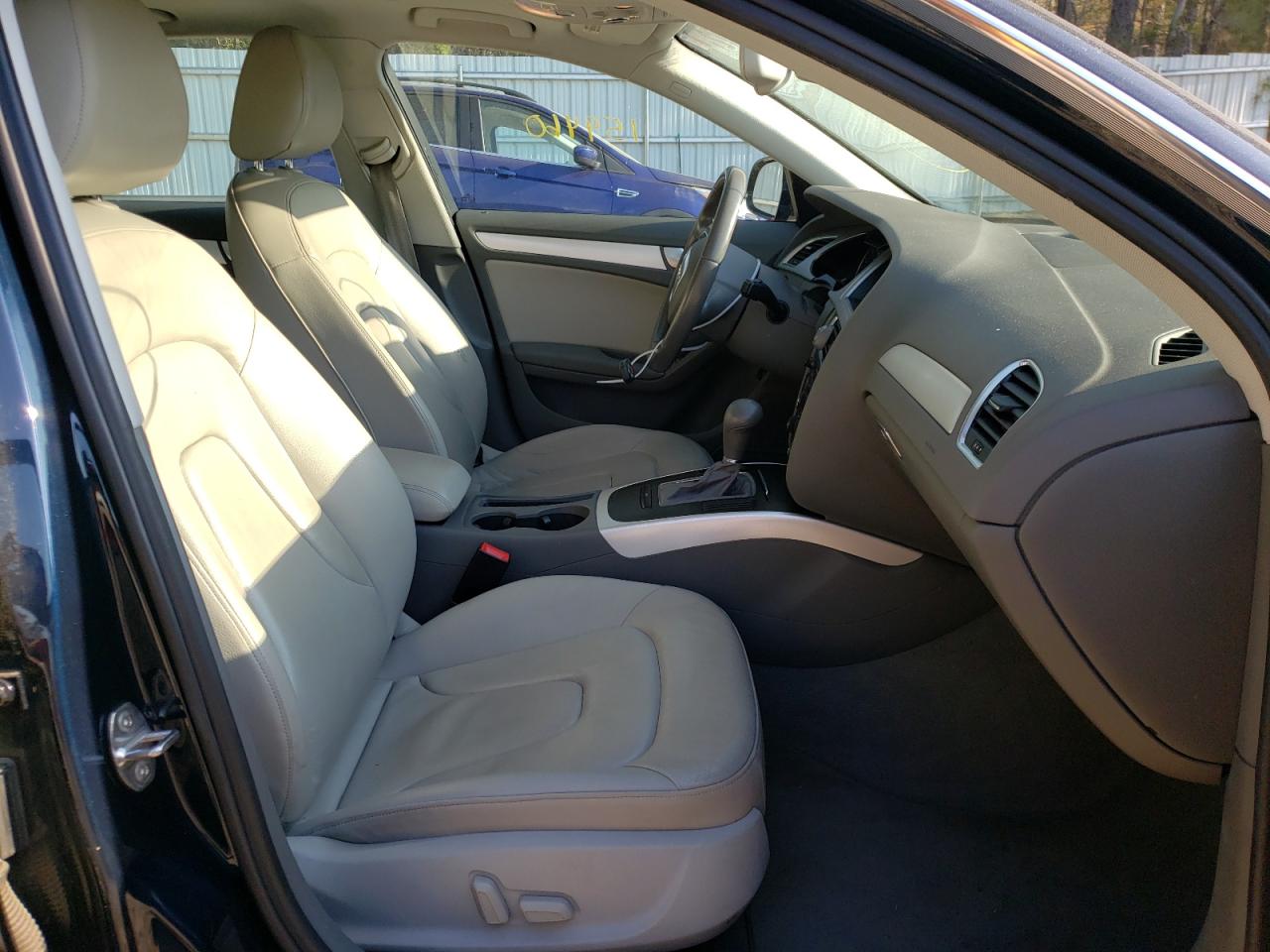 Photo 5 from auction – 2011 AUDI A4 PREMIUM with VIN WAUEFAFL2BN045679