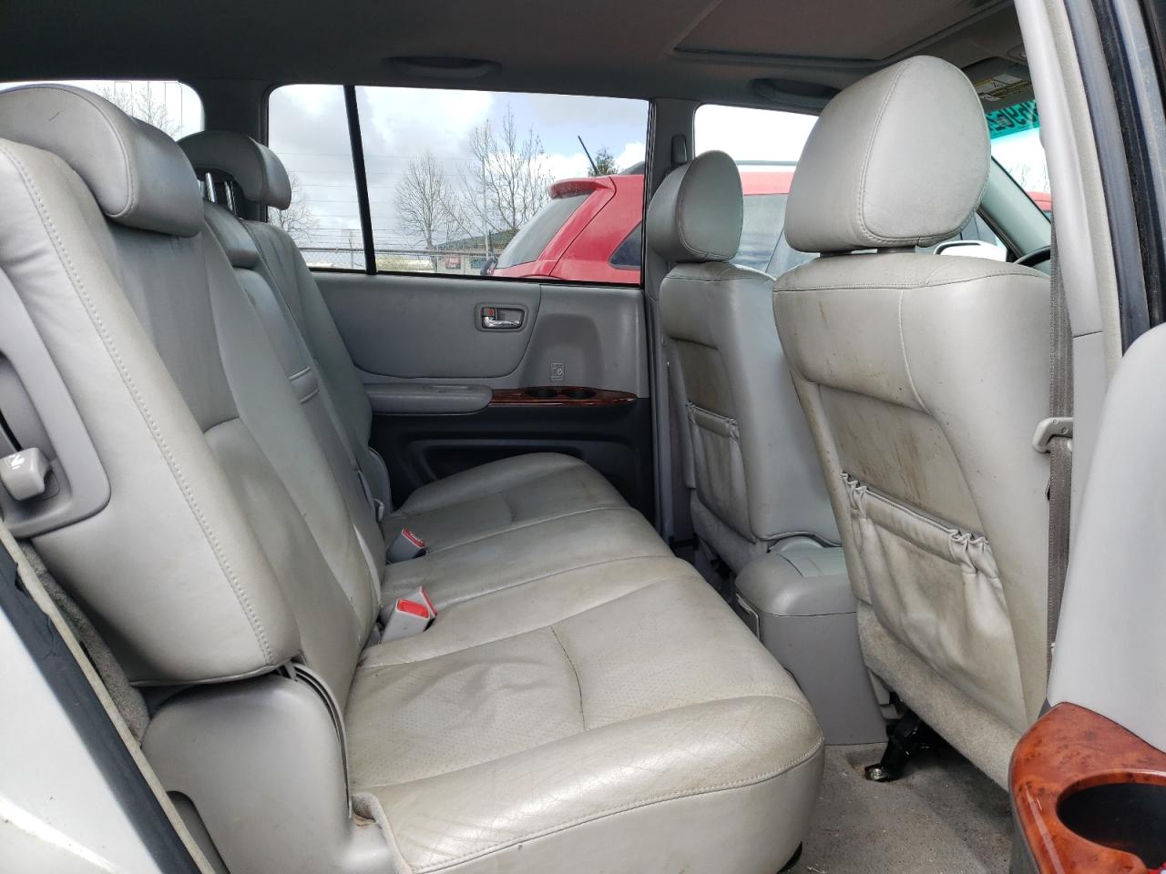 Photo 6 from auction – 2005 TOYOTA HIGHLANDER with VIN JTEEP21A850125853